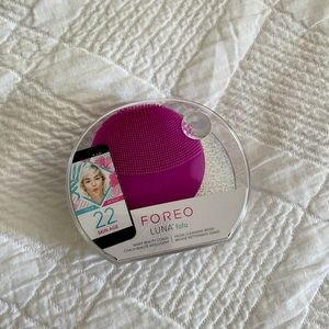 FOREO LUNA Fofo Facial Cleansing Device